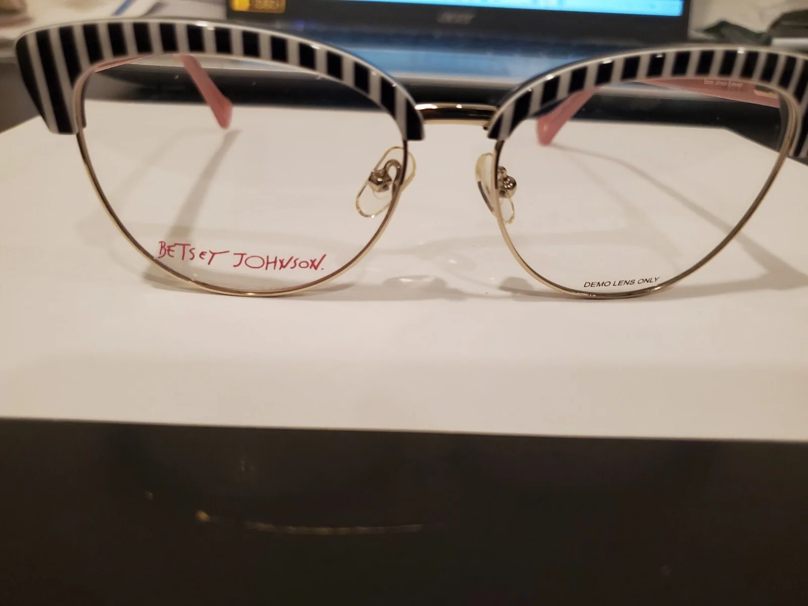 NEW BETSEY JOHNSON PUNCH PINK Eyeglasses For Women 53/16/135MM B39MM PERFECT